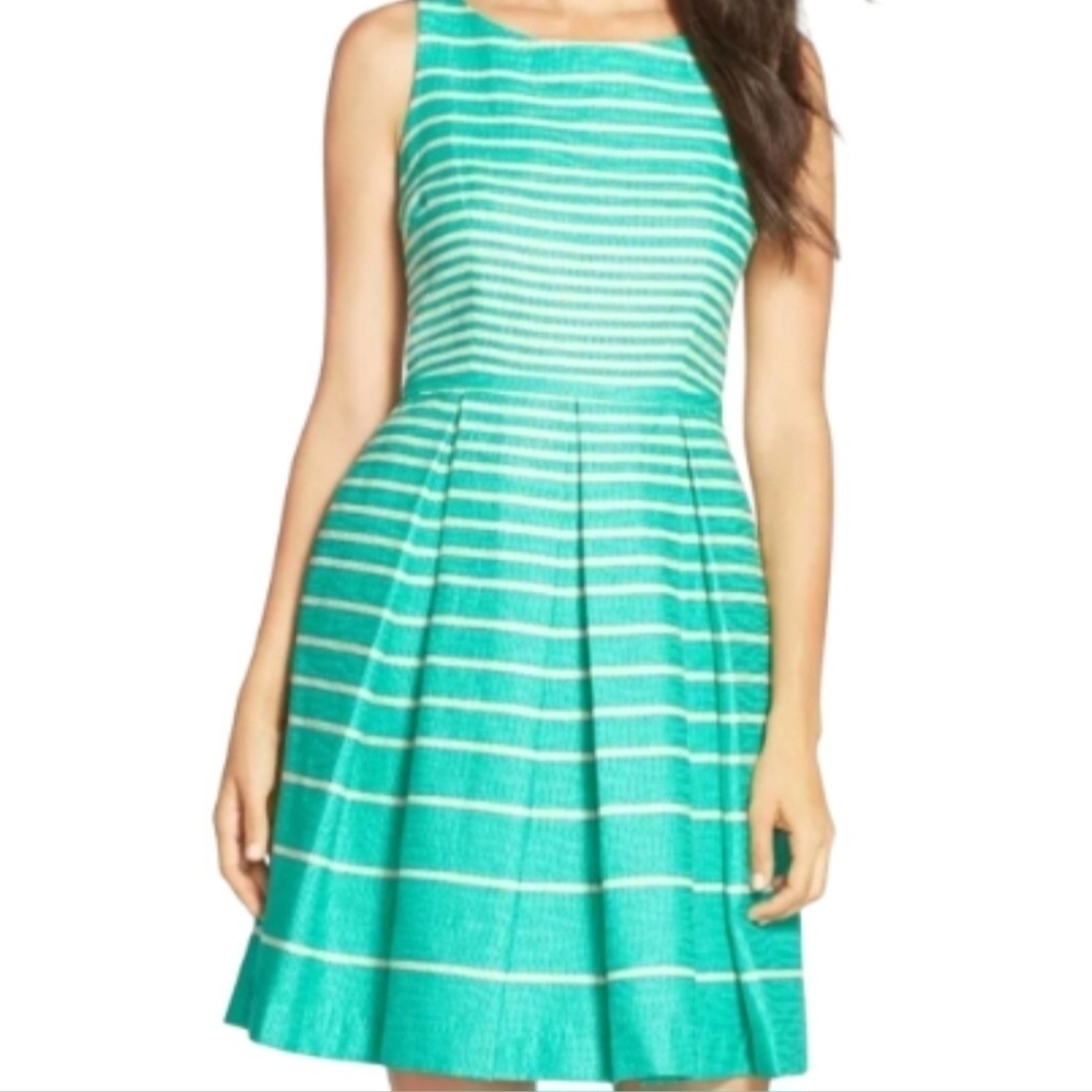 Just Taylor Green White Striped Jaquard Fit n Flare Sleeveless Dress Size 4